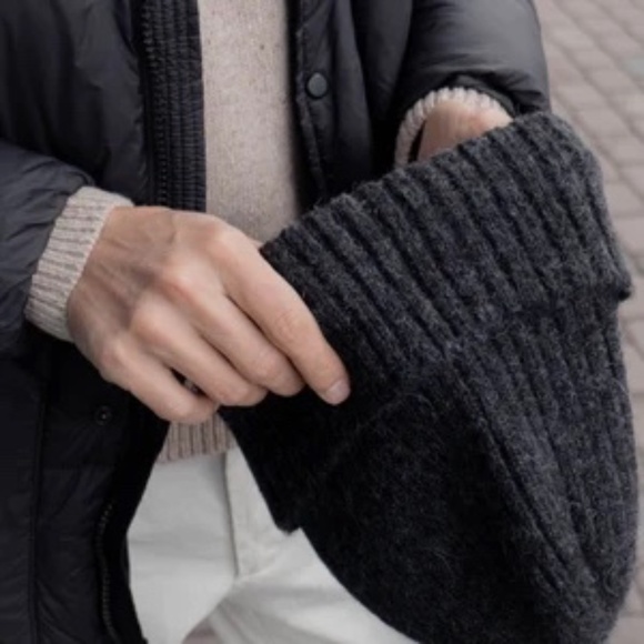 Alpaca Wool Blend Beanie Hat - Picture 2 of 6